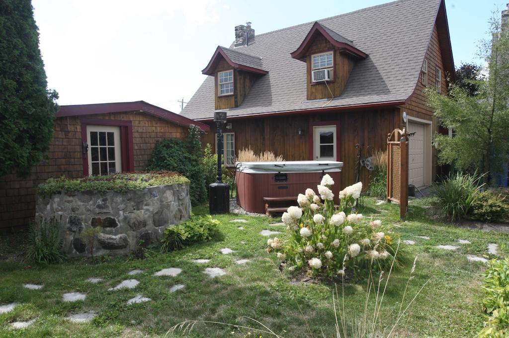 Eden Sur Terre Bed and Breakfast Marieville Eksteriør billede