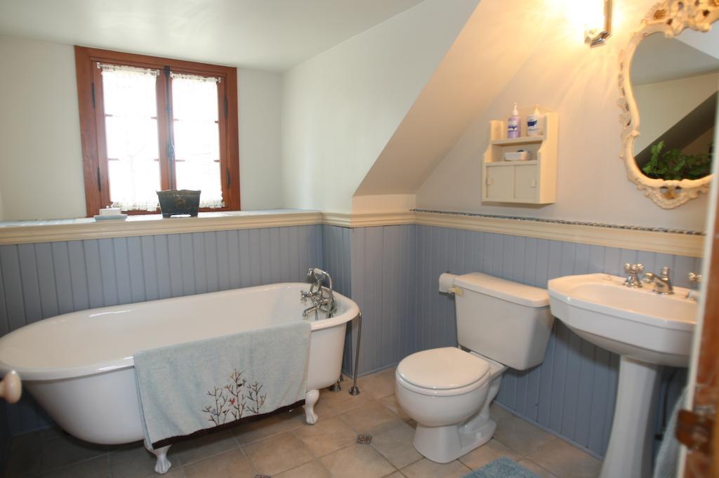 Eden Sur Terre Bed and Breakfast Marieville Værelse billede